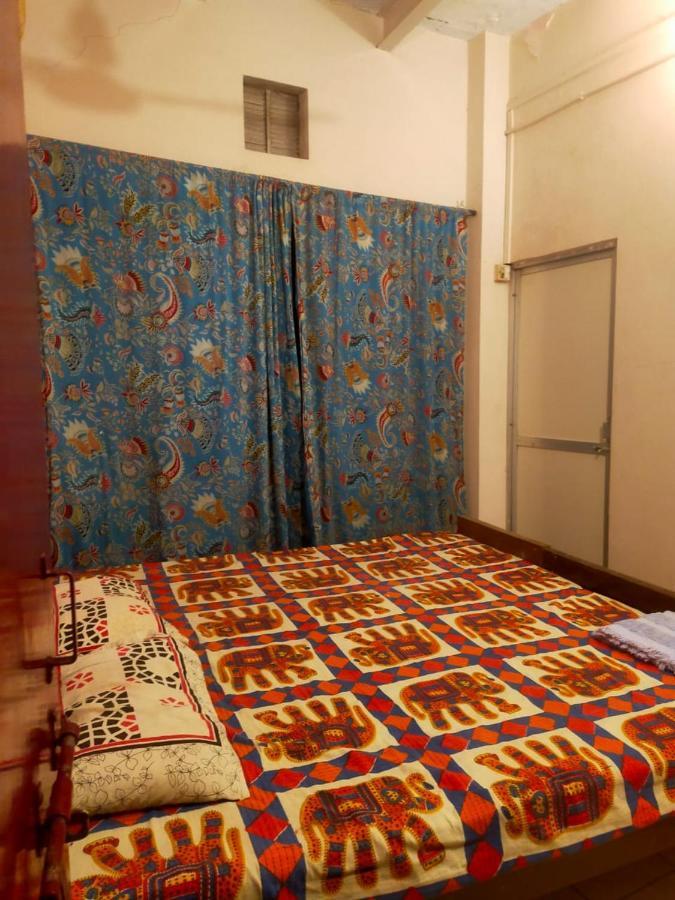 Brown Bread Bakery Guest House Varanasi Exterior foto